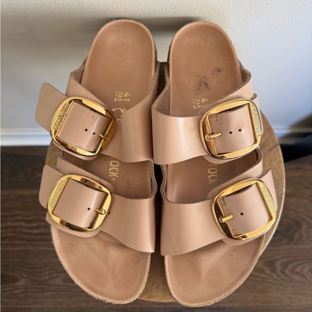 Birkenstock Tan Sandals with Gold Buckles - Picture 2 of 7